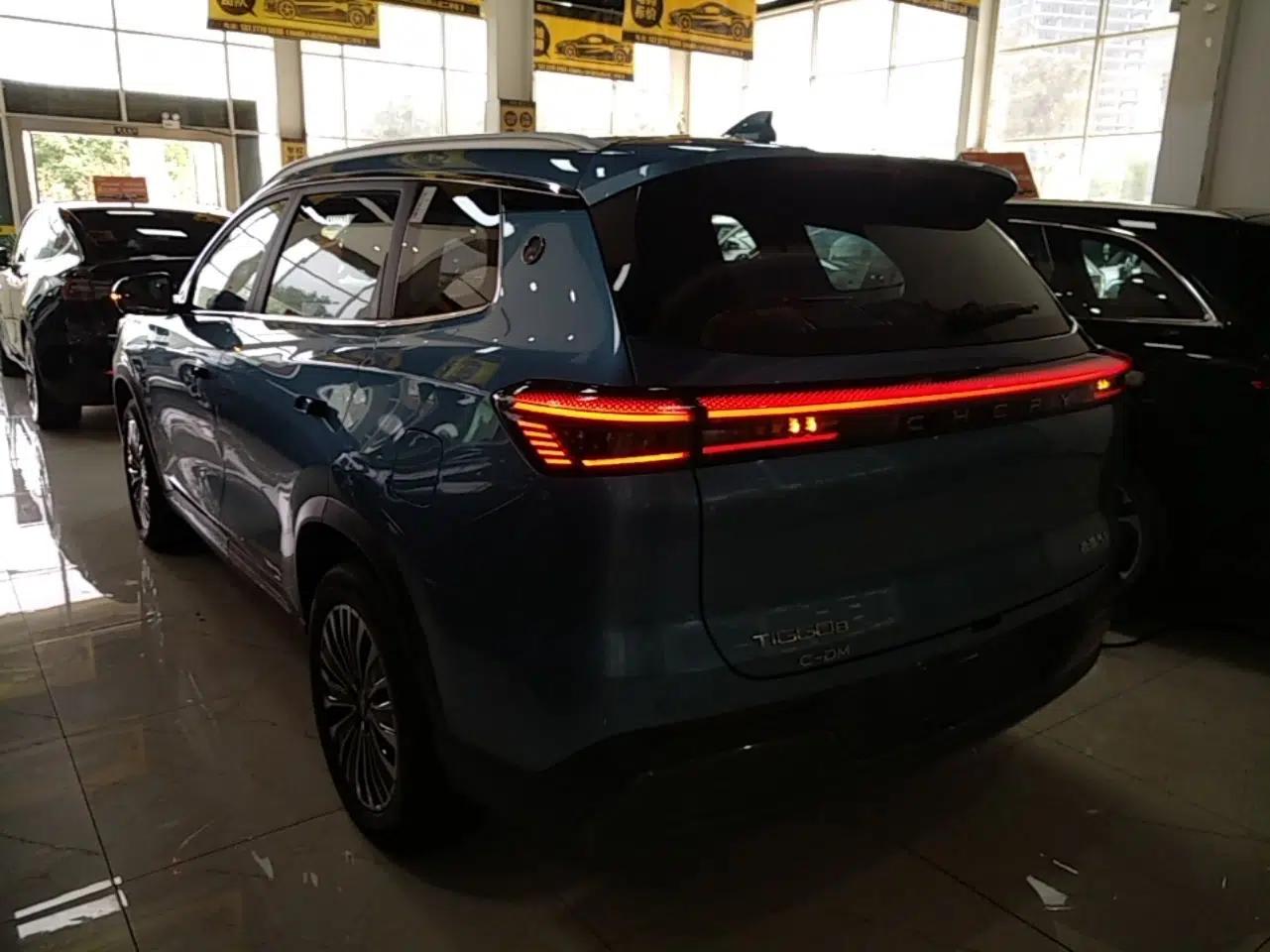 Chery Tiggo 8 PLUS C-DM 2025 1.5T 116 km Prestige Version 5 Seats — миниатюра 4