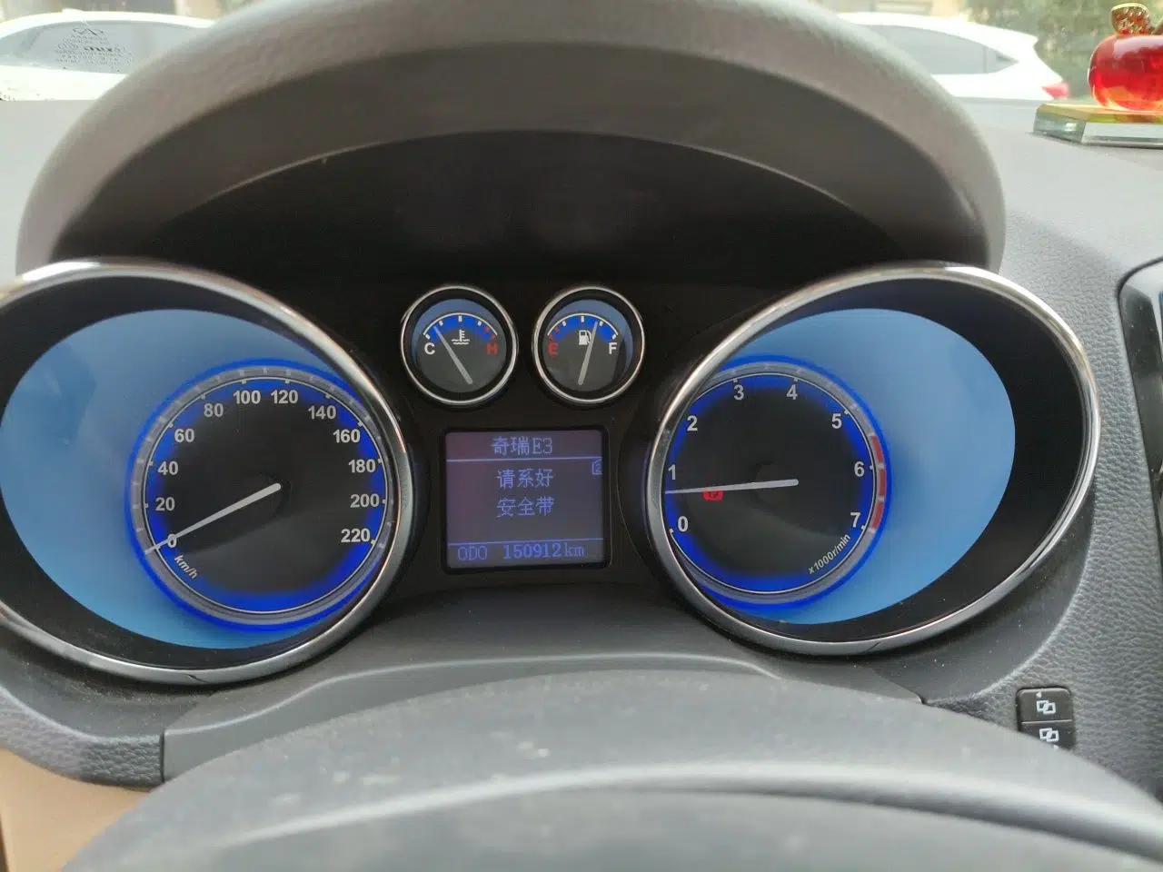 Chery E3 2013 1.5L Manual ZhiShang Model — миниатюра 11