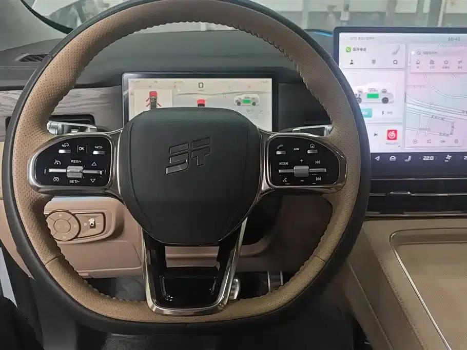 Jetour Mountain & Sea L9 2025 1.5TD 2DHT Flagship Edition 6-seater — миниатюра 12