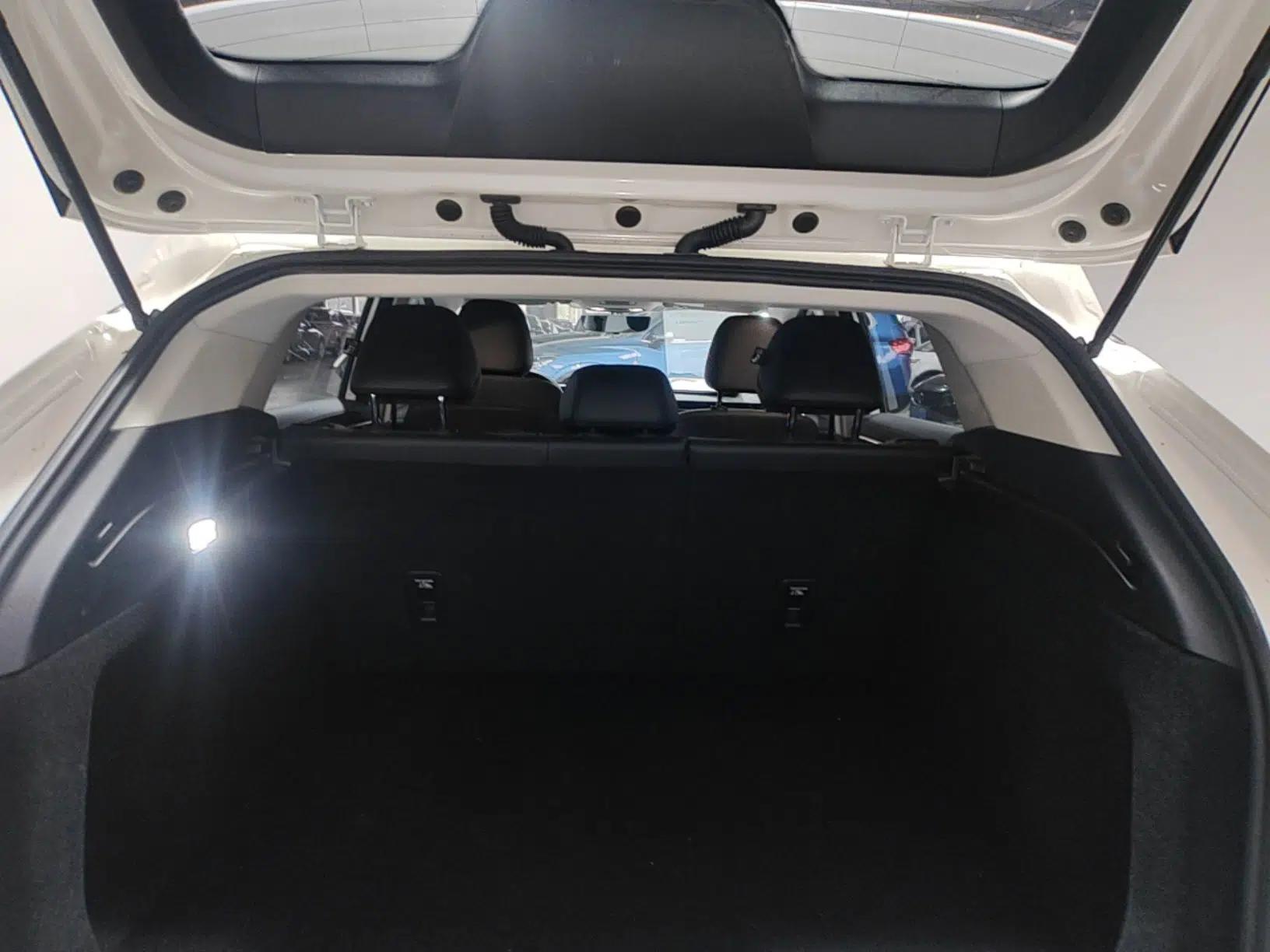 Roewe D5X DMH 2024 135 Luxury Edition — миниатюра 22