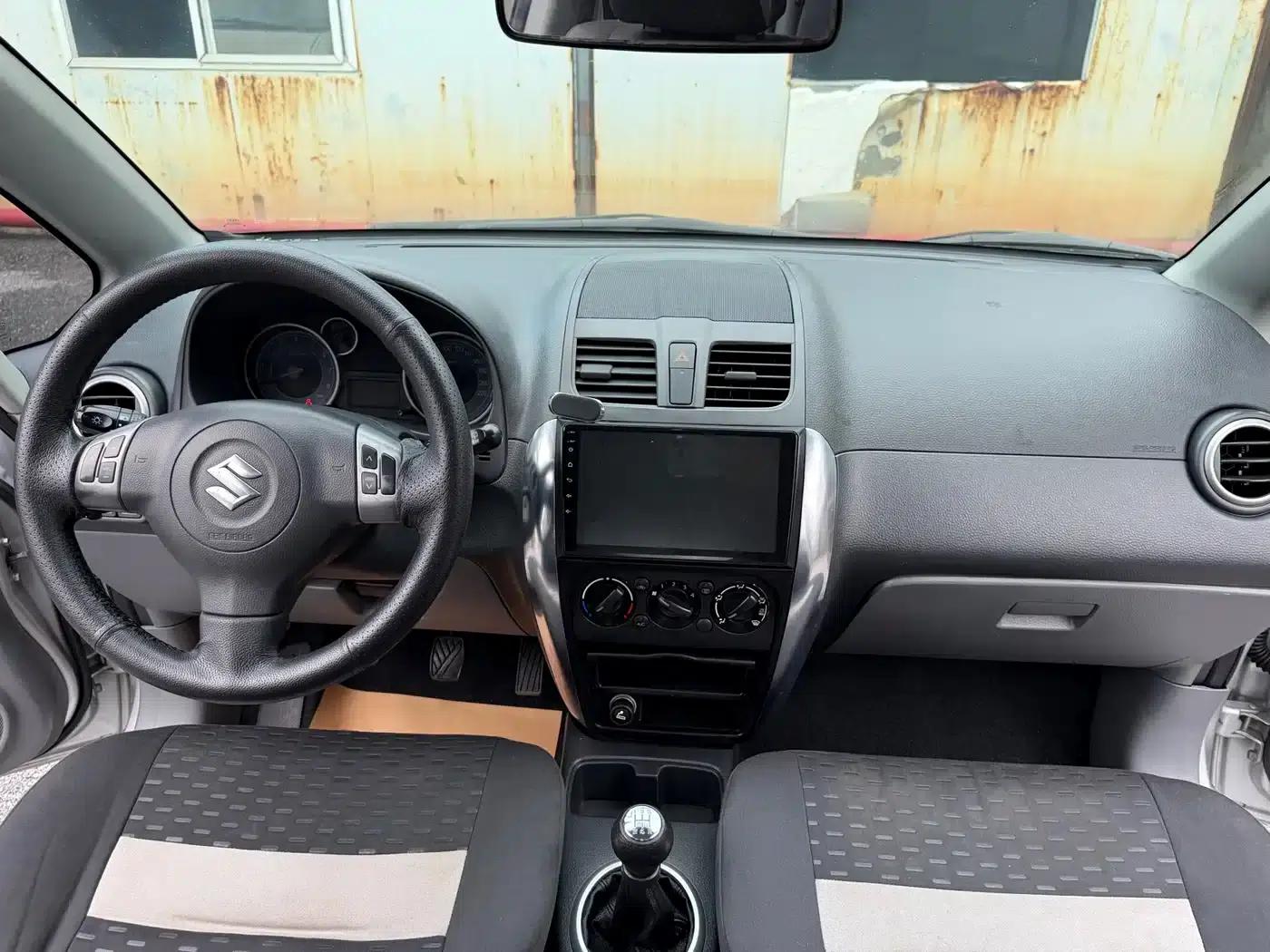 2013 Tianyu SX4 1.6L Manual Cool Edition — миниатюра 5