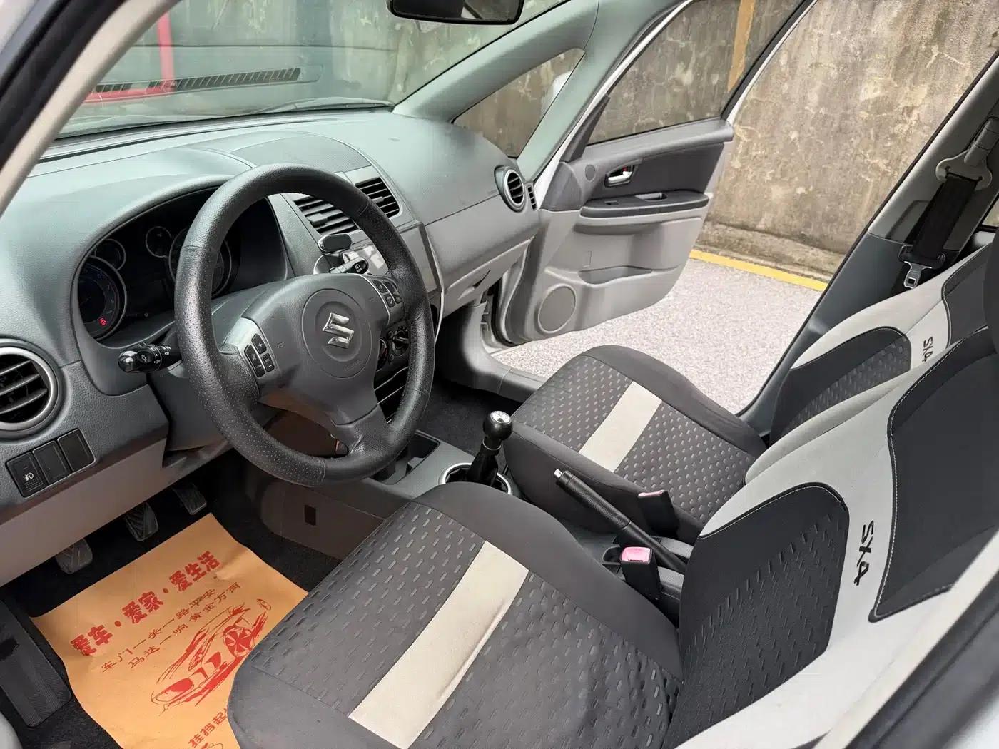 2013 Tianyu SX4 1.6L Manual Cool Edition — миниатюра 6