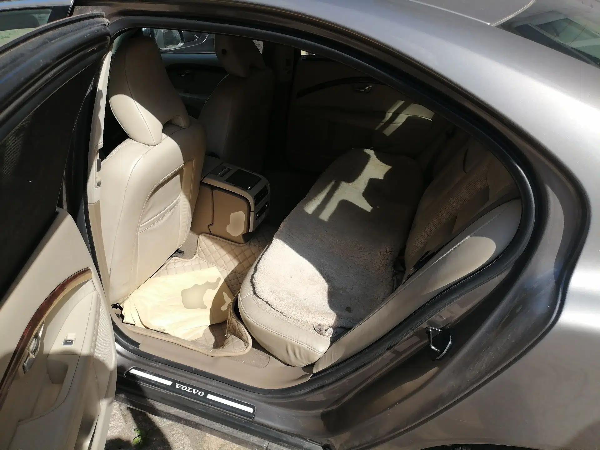 Volvo S80L 2011 2.0T ZhiZun Edition — миниатюра 17