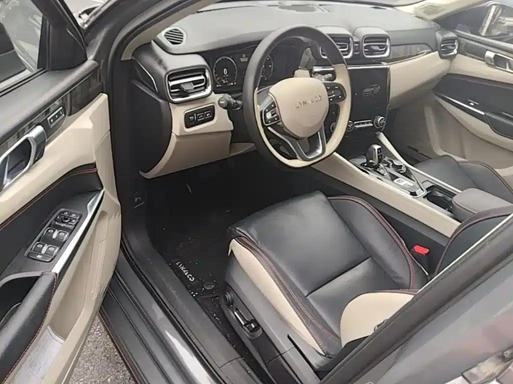 Lynk & Co 02 PHEV 2019 1.5T Pro — миниатюра 16