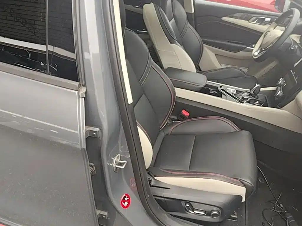 Lynk & Co 02 PHEV 2019 1.5T Pro — миниатюра 25