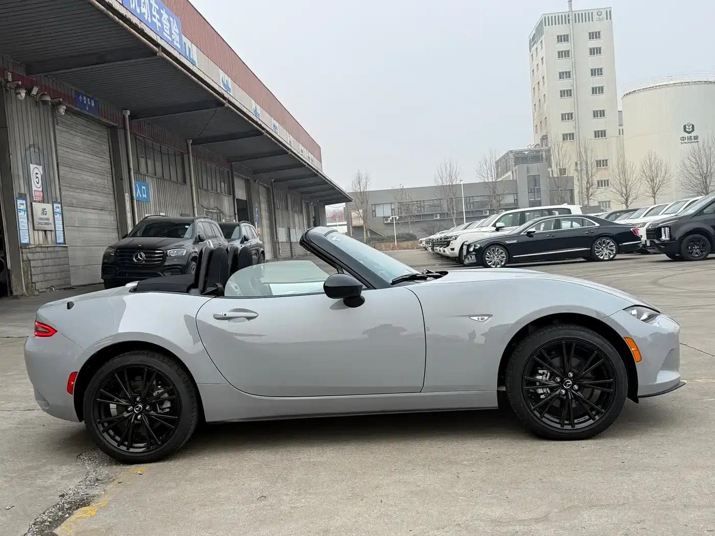 Mazda MX-5 2025 2.0L Manual — миниатюра 11