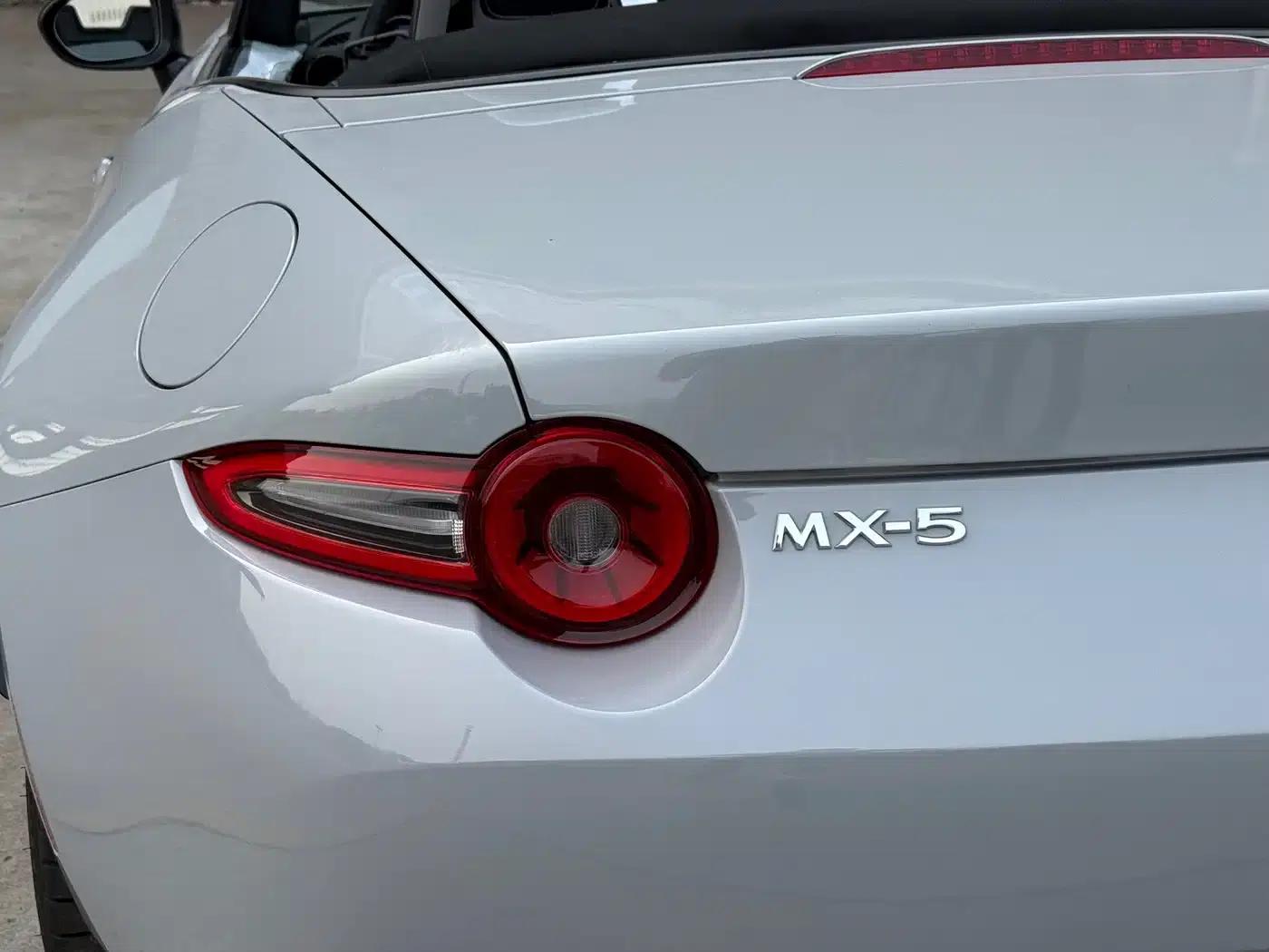 Mazda MX-5 2025 2.0L Manual — миниатюра 14