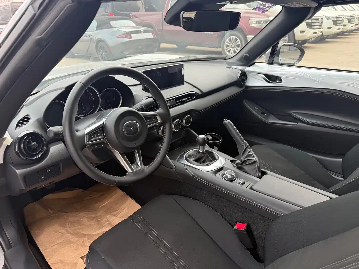 Mazda MX-5 2025 2.0L Manual — миниатюра 19