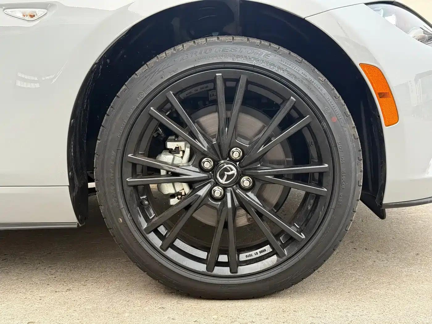 Mazda MX-5 2025 2.0L Manual — миниатюра 9