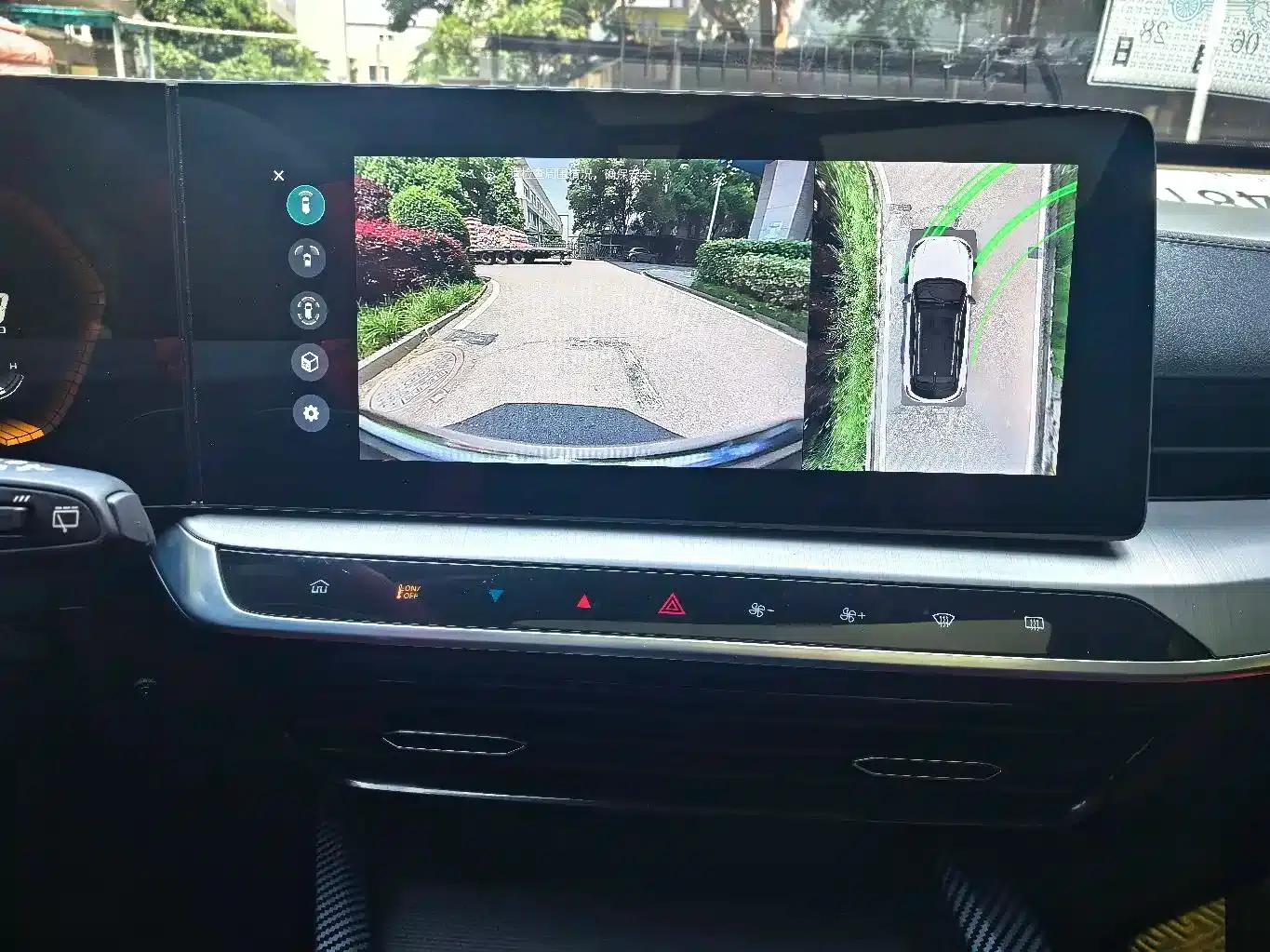 MG ONE 2022 α-Smart Sports Series 1.5T Standard Edition — миниатюра 5