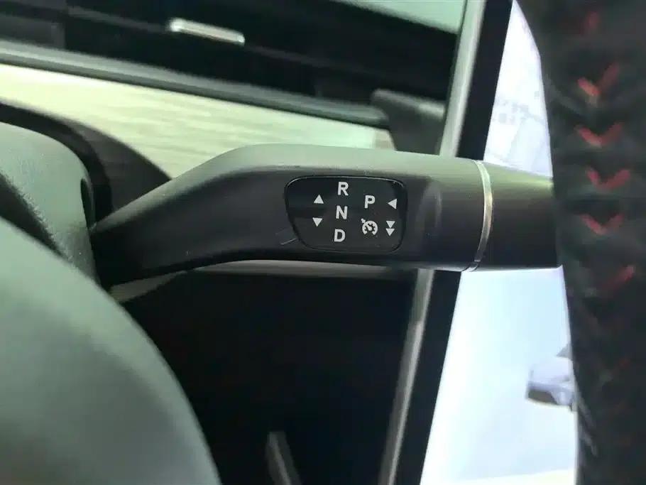 Nezha AYA 2023 Facelift 401 Lite — миниатюра 16