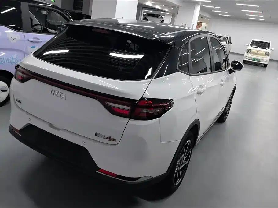 Nezha AYA 2023 Facelift 401 Lite — миниатюра 3