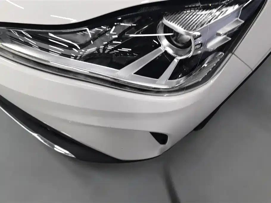 Nezha AYA 2023 Facelift 401 Lite — миниатюра 5