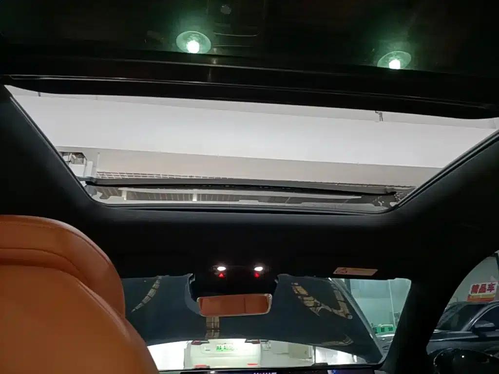 Nezha L 2024 Range Extender 310 Flash Charge Red Edition — миниатюра 18