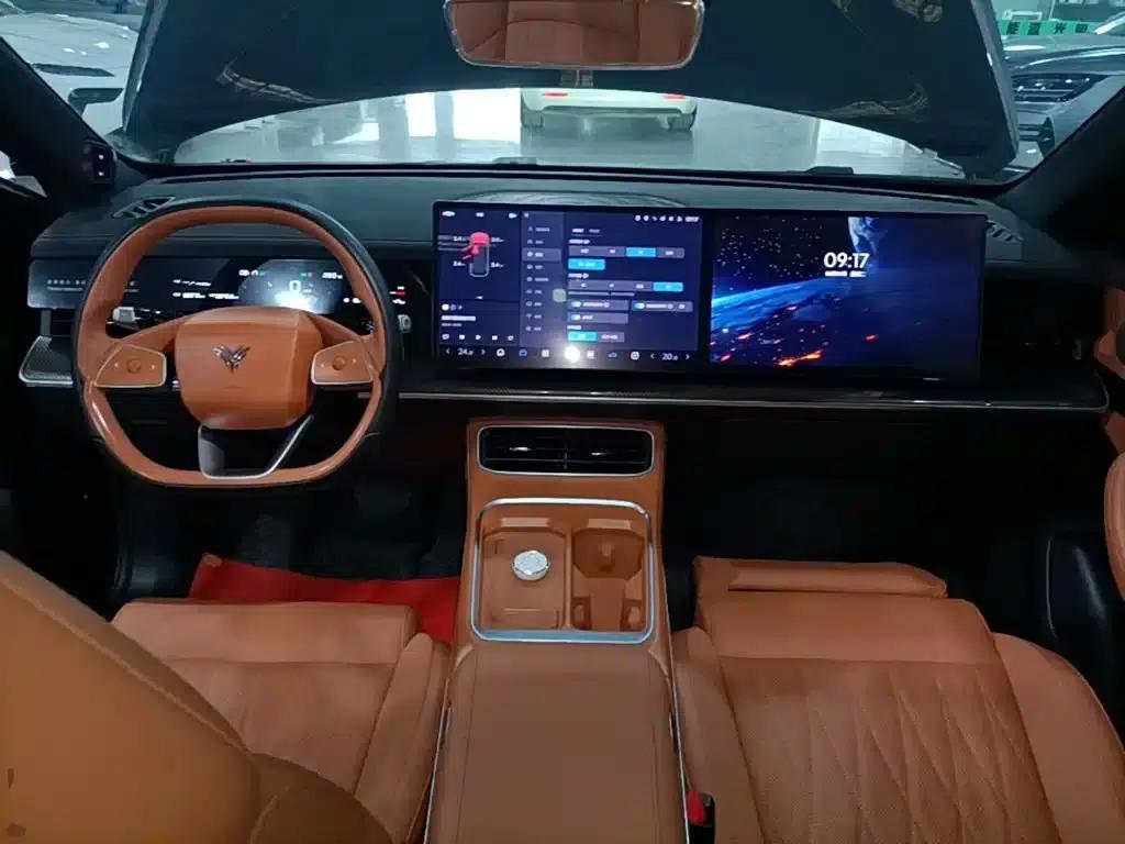 Nezha L 2024 Range Extender 310 Flash Charge Red Edition — миниатюра 10