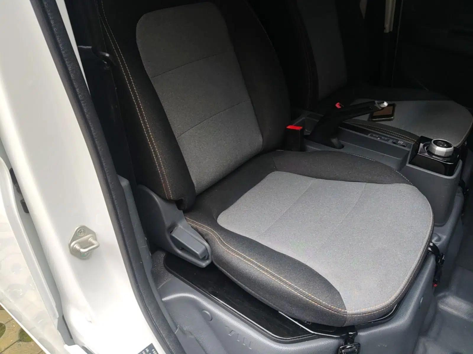 Farizon Xingxiang V 2024 Star Enjoy V6E Feature Edition Zhixin 46.08 kWh — миниатюра 19