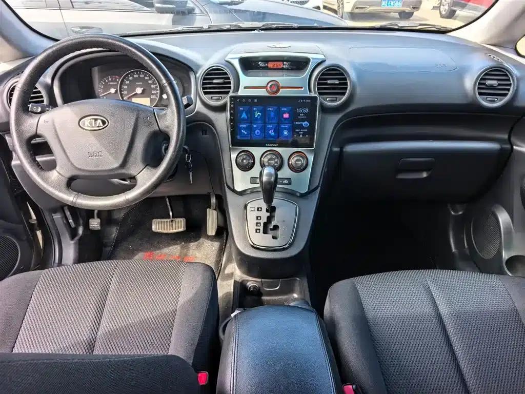 Carens 2011 2.0L 7-seater Automatic Standard Edition — миниатюра 9