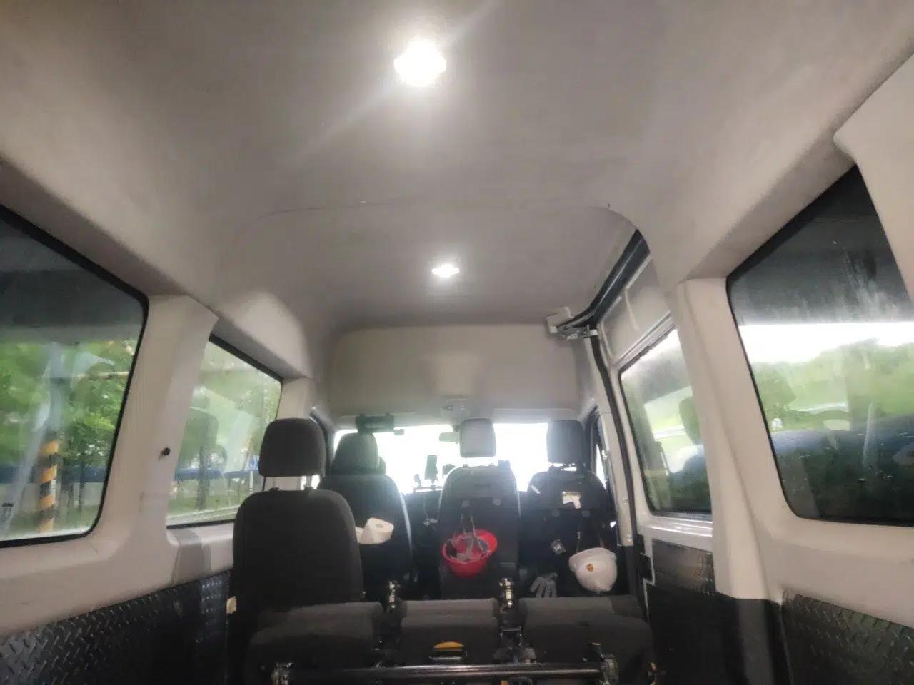 Iveco Eurocargo 2020 2.3T Manual Super Rui Long Wheelbase Short Overhang High Roof High Performance F1A — миниатюра 18