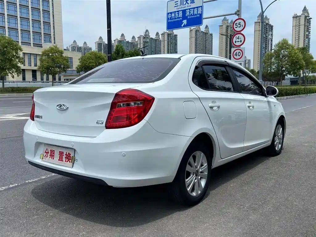 Chery E3 2015 1.5L Manual Smart Edition — миниатюра 12