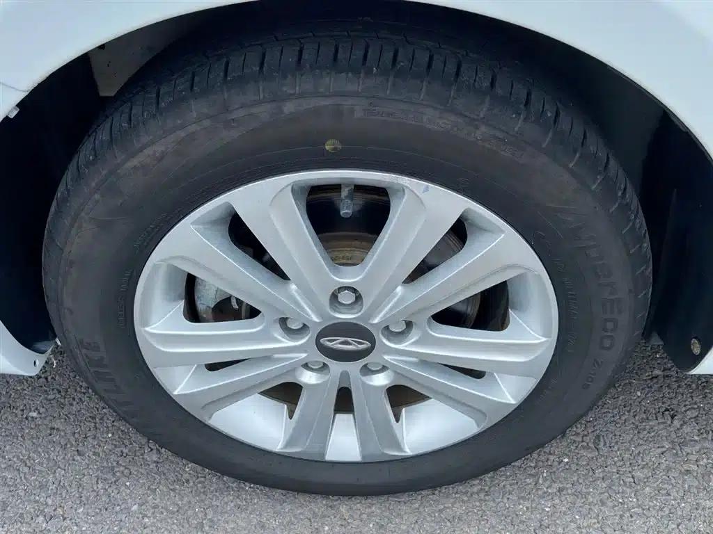 Chery E3 2015 1.5L Manual Smart Edition — миниатюра 15