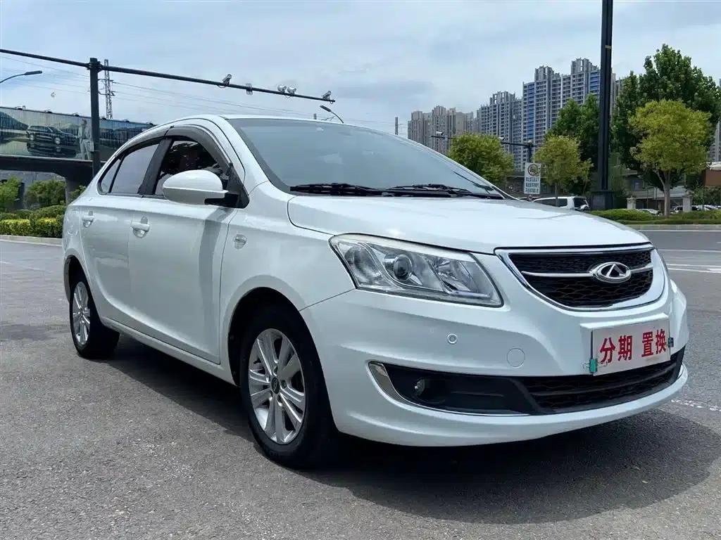 Chery E3 2015 1.5L Manual Smart Edition — миниатюра 3