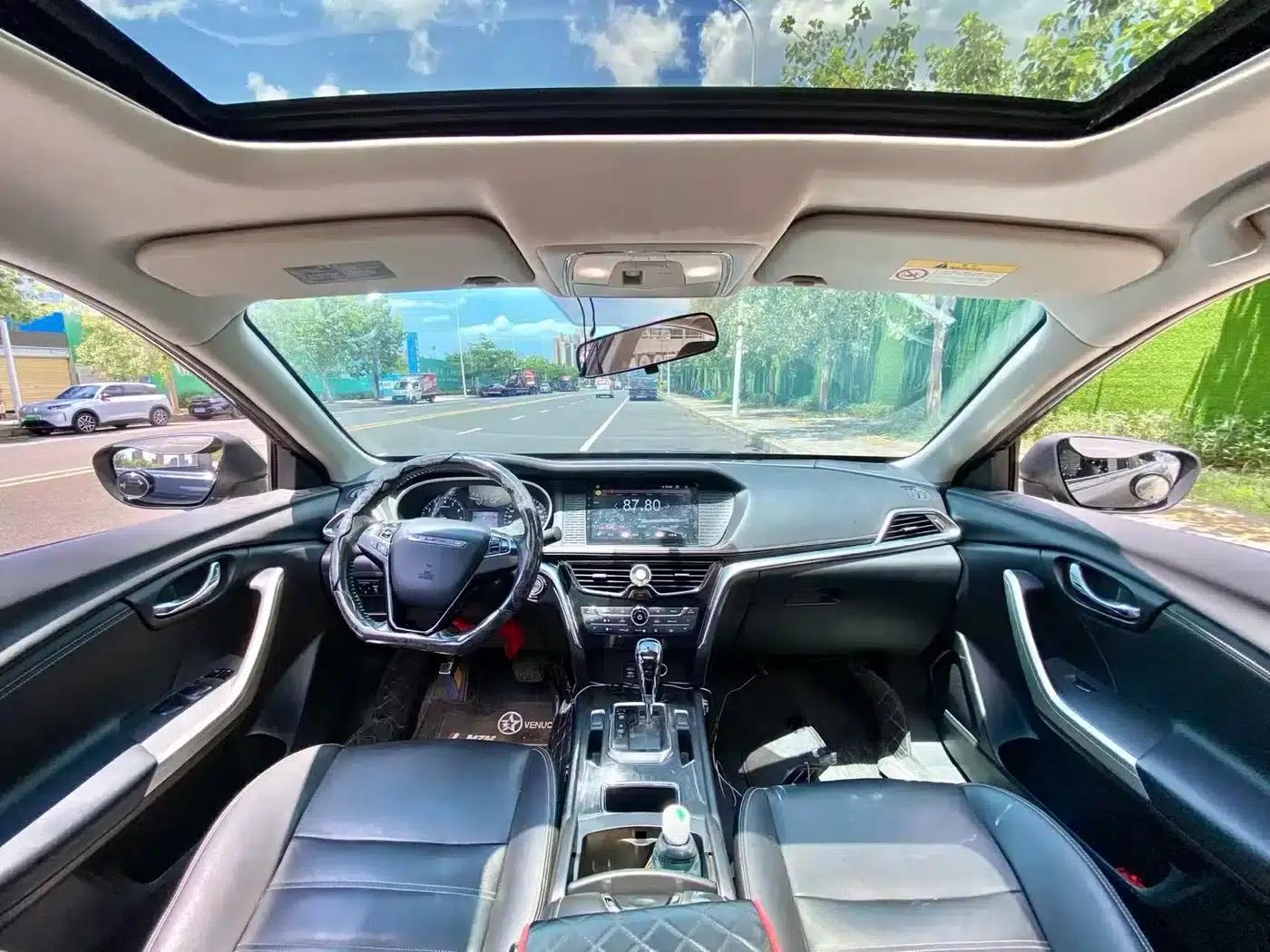 Venucia T90 2017 2.0L CVT Smart Edition — миниатюра 6