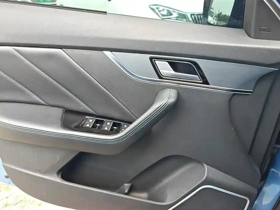 Venucia T60EV 2020 AI Flagship Edition — миниатюра 7