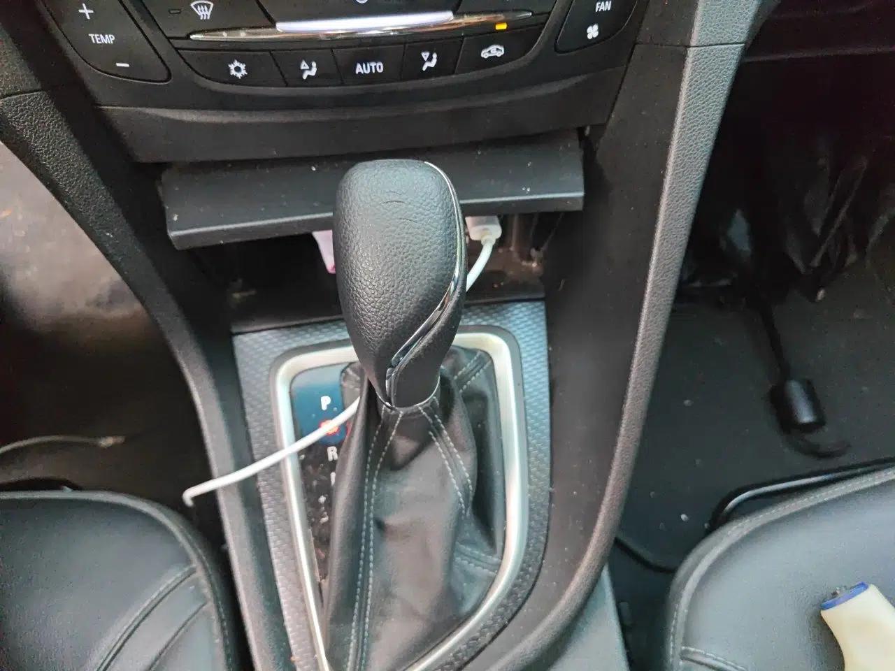 Buick Excelle GX 2019 18T Automatic Connected Elite Model China VI Standard — миниатюра 14