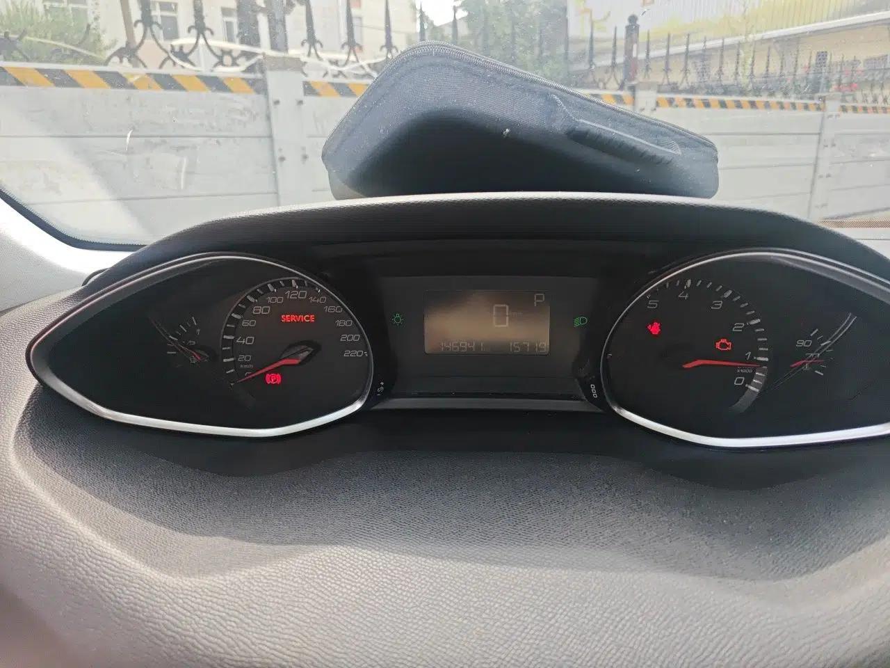 Peugeot 308S 2015 1.6T Automatic Jingchi Edition — миниатюра 11