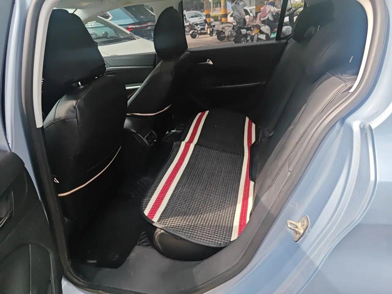 Peugeot 308S 2015 1.6T Automatic Jingchi Edition — миниатюра 17