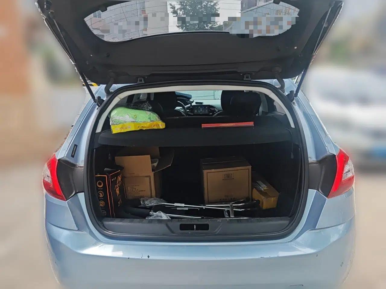 Peugeot 308S 2015 1.6T Automatic Jingchi Edition — миниатюра 19