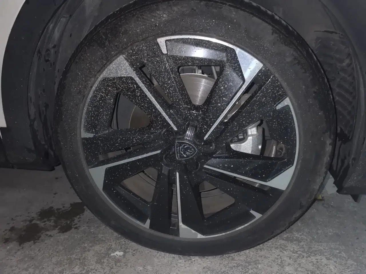 Peugeot 408X 2023 Charm Version — миниатюра 8