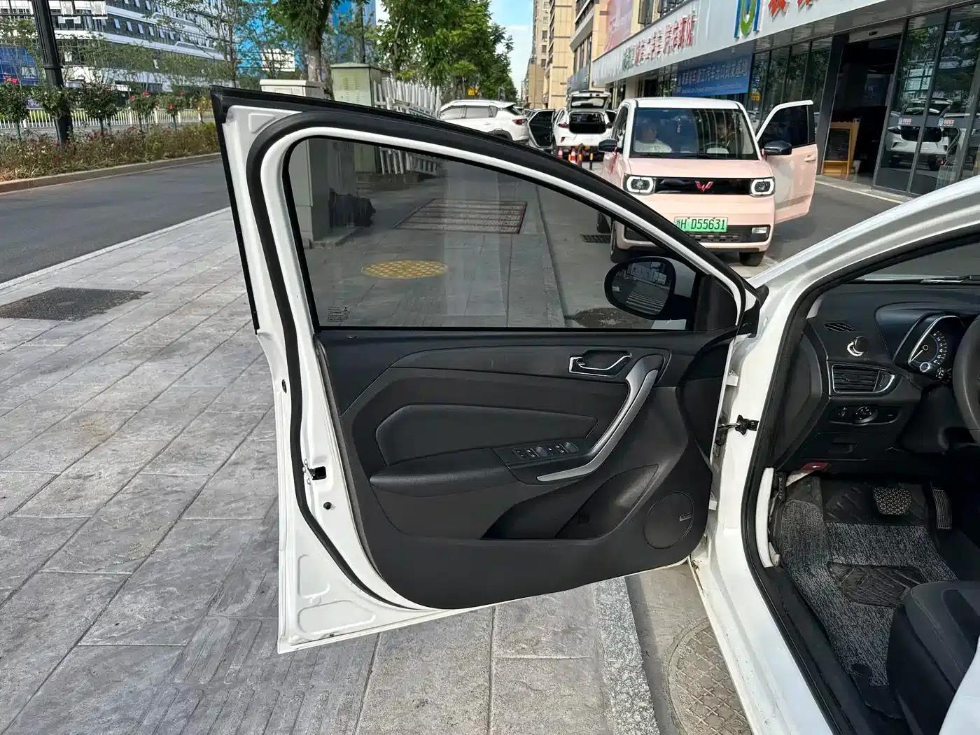 Chery Arrizo 5e 2017 Smart Edition — миниатюра 13