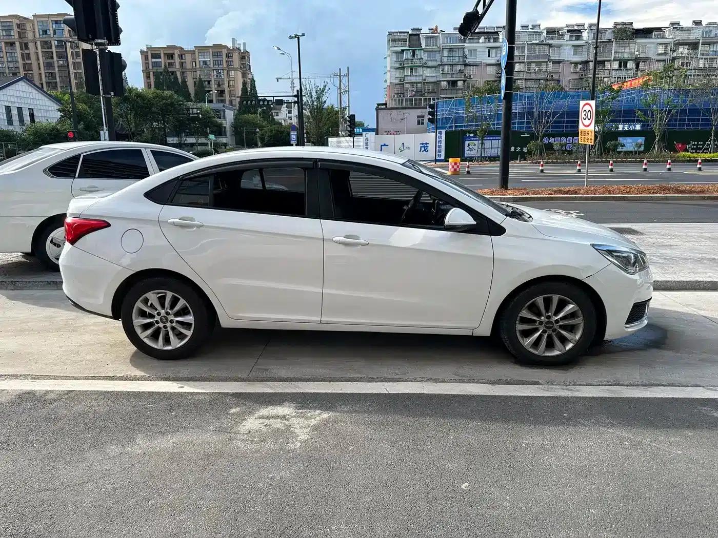 Chery Arrizo 5e 2017 Smart Edition — миниатюра 3