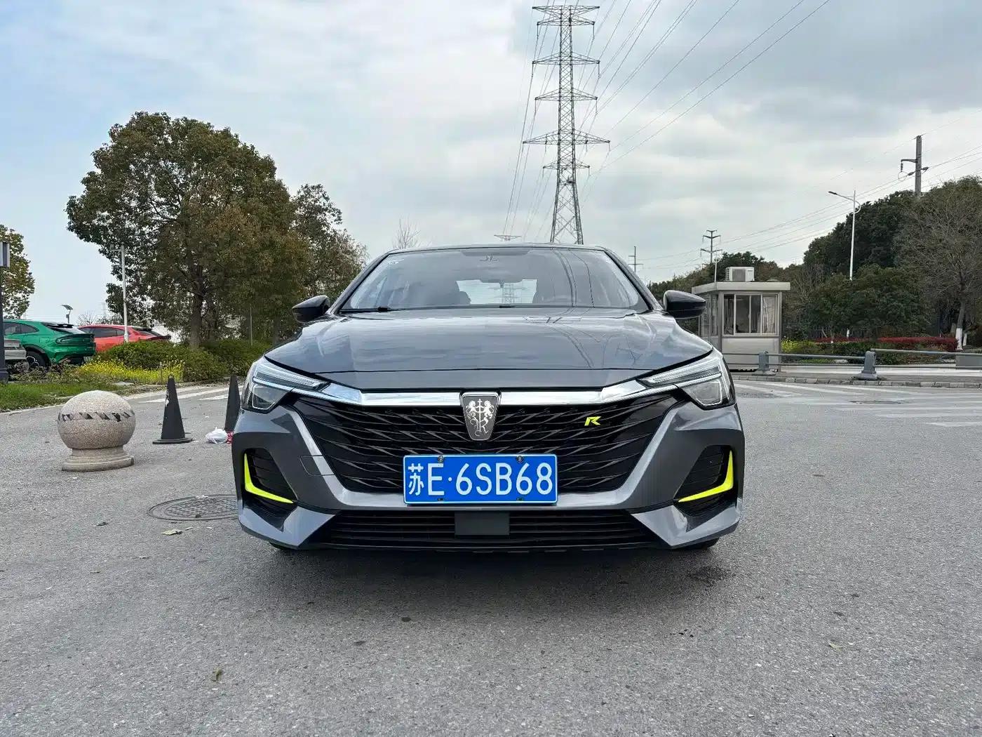 Roewe i6 MAX 2020 300TGI Automatic Cool and Intelligent Driving Edition — миниатюра 2