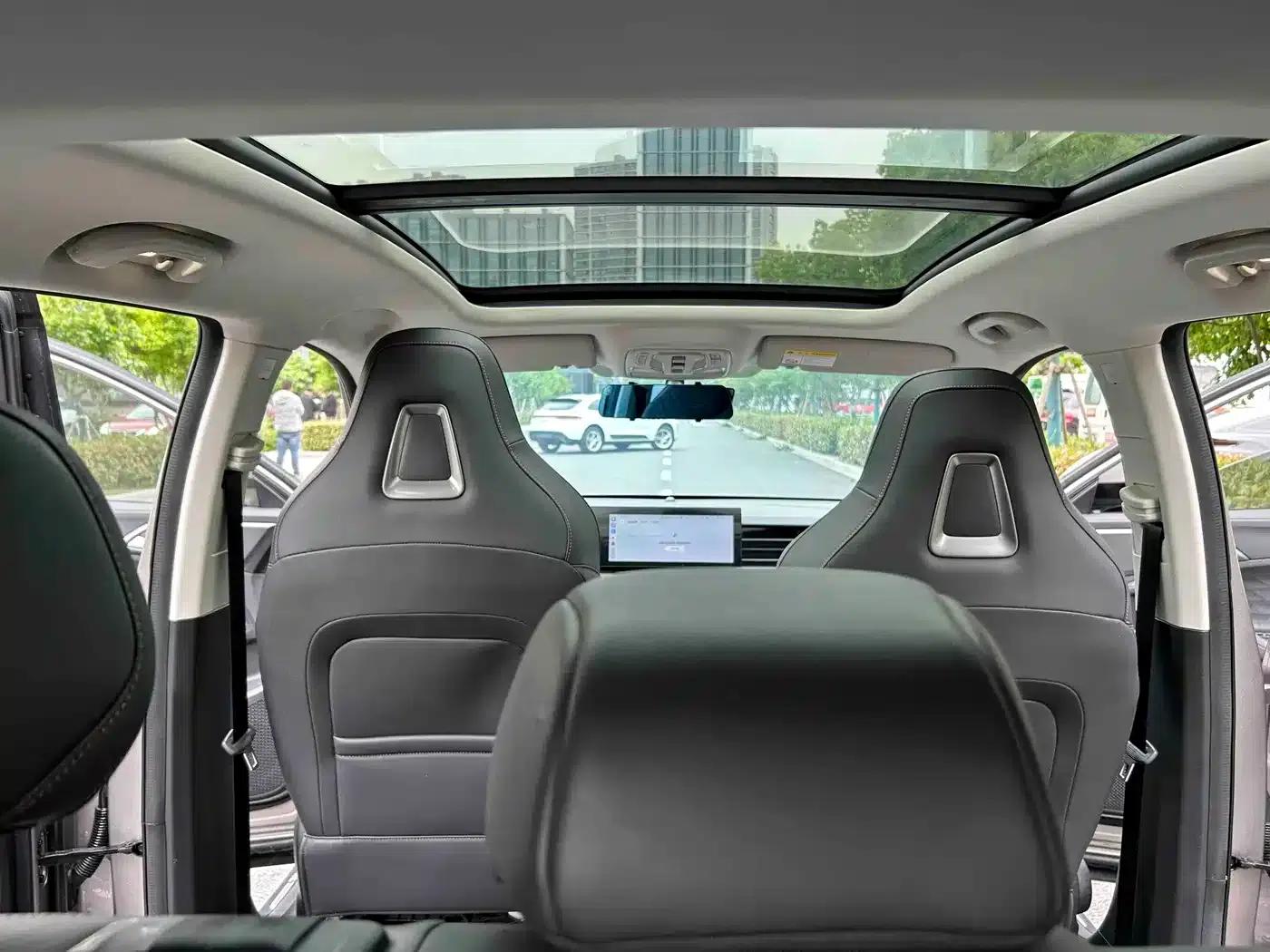 Roewe D5X DMH 2024 135 Flagship Edition — миниатюра 13