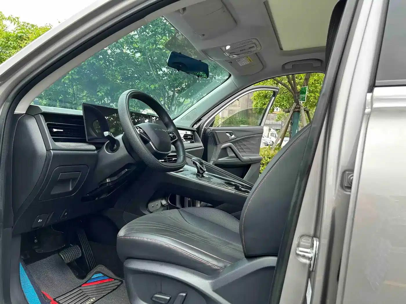 Roewe D5X DMH 2024 135 Flagship Edition — миниатюра 8