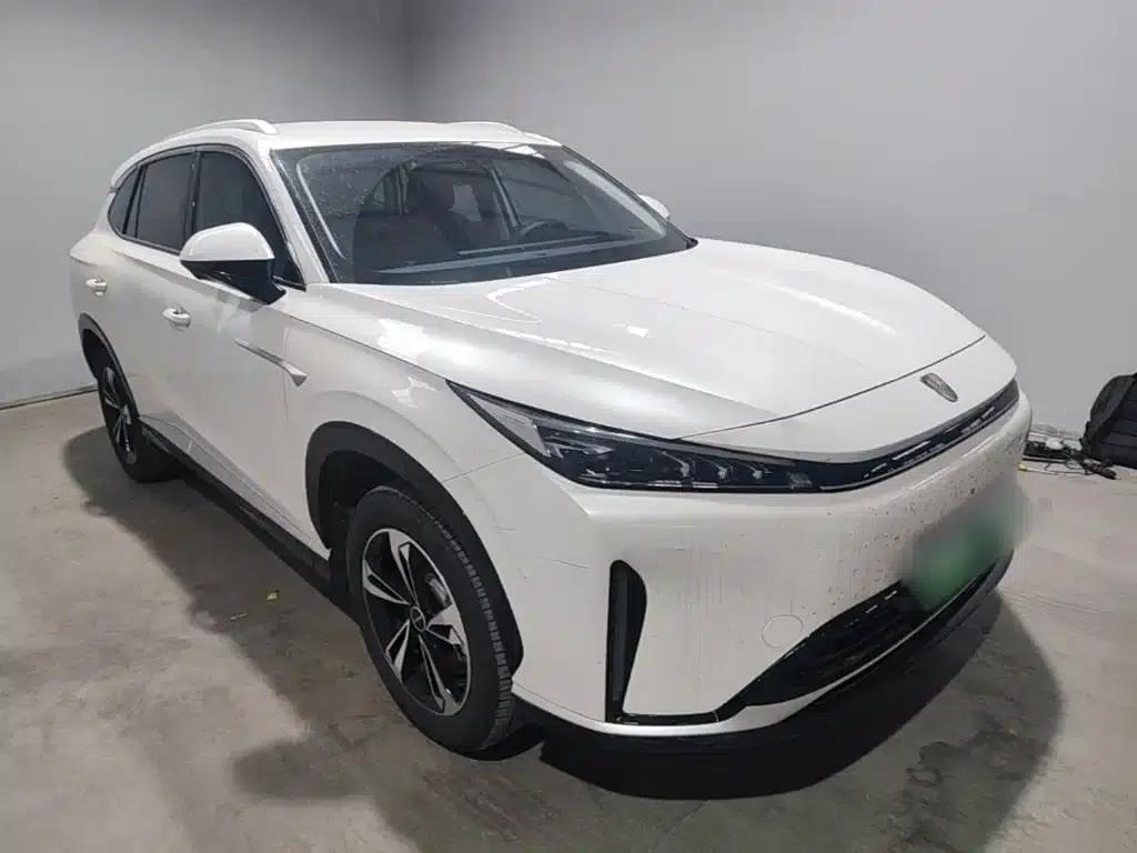 Roewe D5X DMH 2024 Model 135 Luxury Edition — миниатюра 4