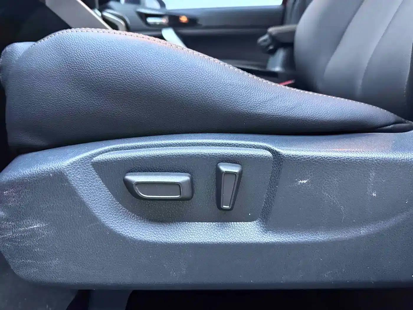 Eclipse Cross 2021 1.5T CVT 2WD Dream Edition — миниатюра 14