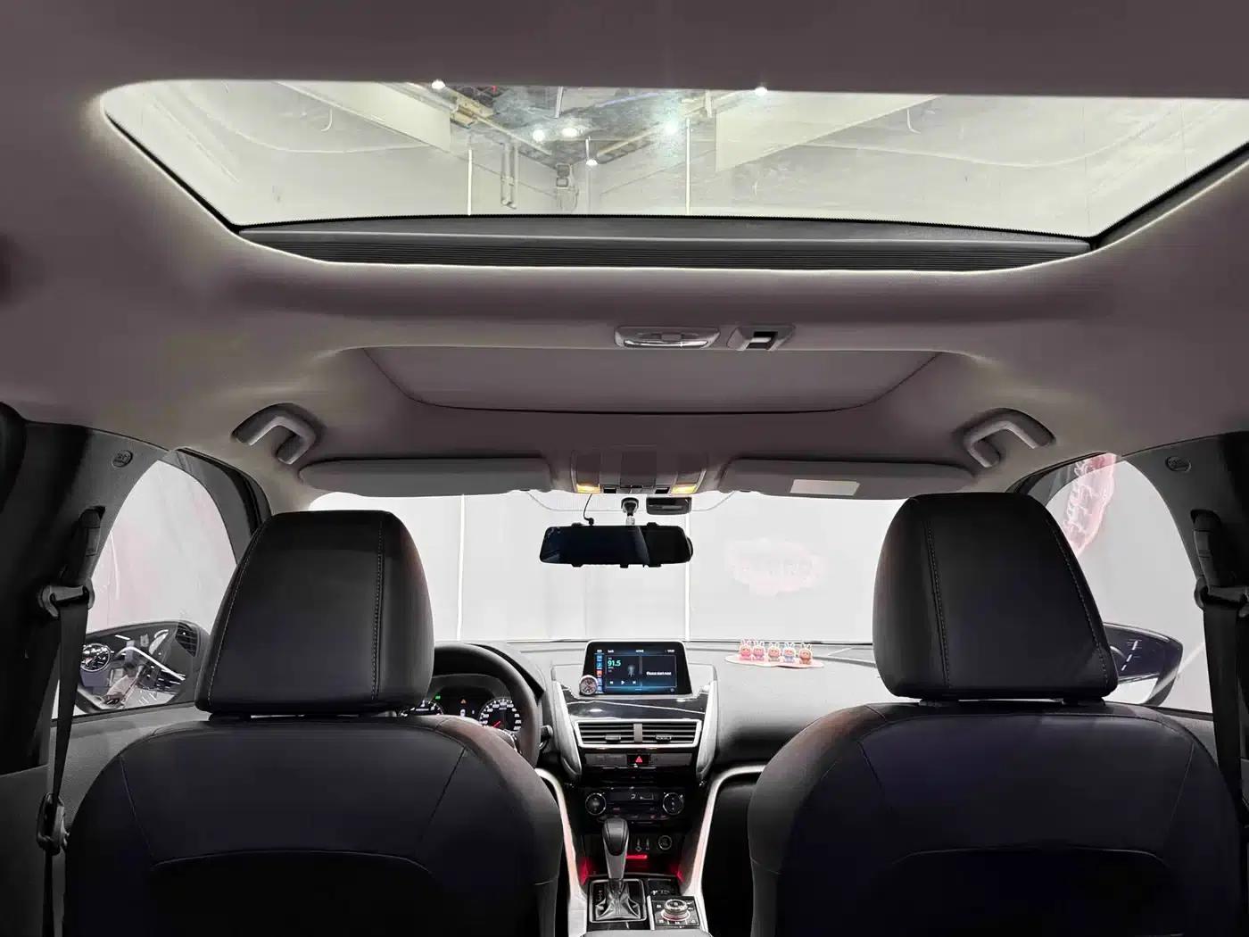 Eclipse Cross 2021 1.5T CVT 2WD Dream Edition — миниатюра 17