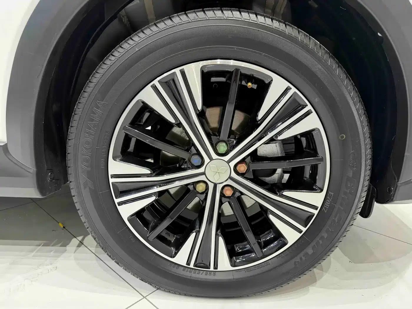 Eclipse Cross 2021 1.5T CVT 2WD Dream Edition — миниатюра 20