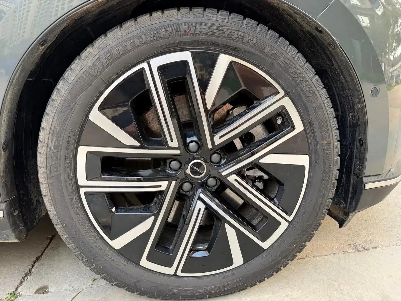 2026 Volvo XC70 Plug-in Hybrid, All-Wheel Drive, Long Range Core — миниатюра 16
