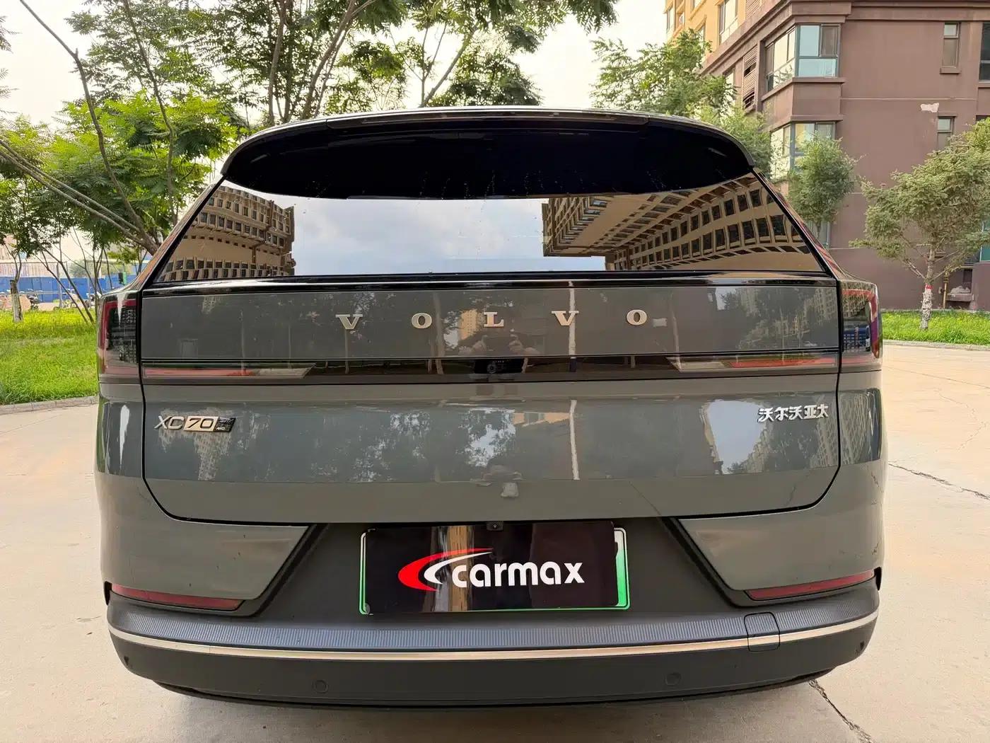 2026 Volvo XC70 Plug-in Hybrid, All-Wheel Drive, Long Range Core — миниатюра 8