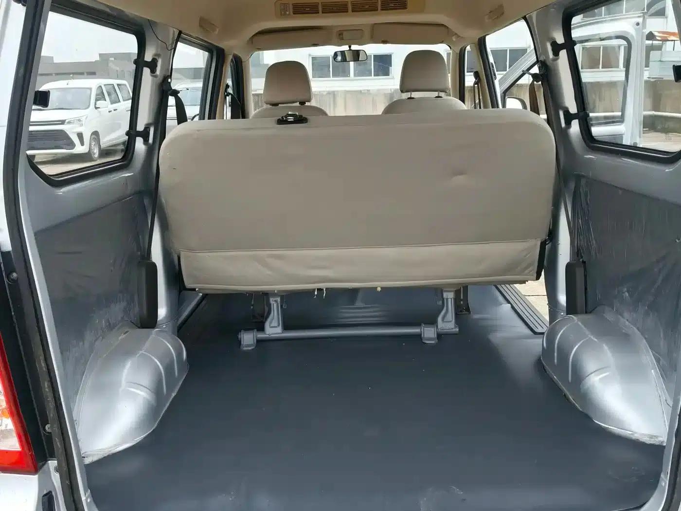 Wuling Rongguang S 2022 1.2L Standard Air-Conditioned 5-Seater LSI — миниатюра 11