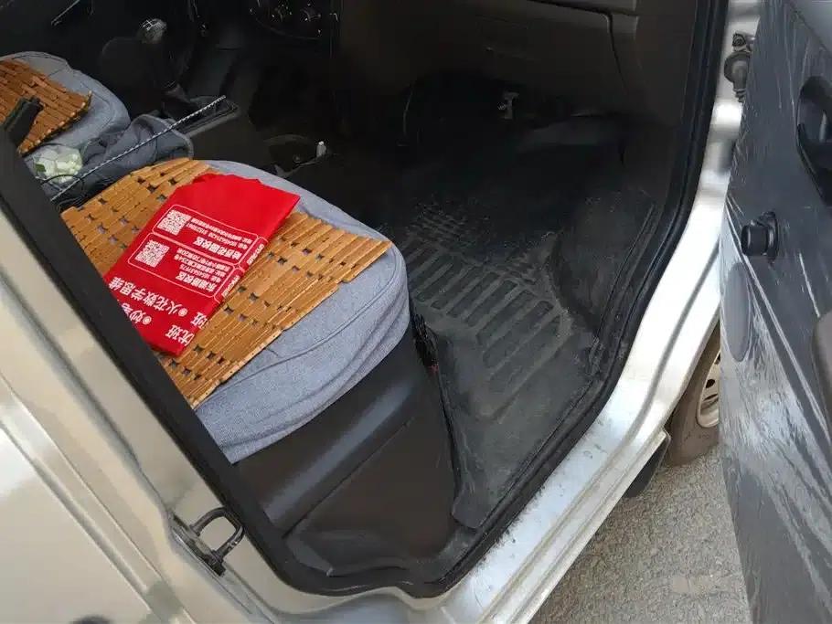 Wuling Rongguang S 2023 1.5L Basic Model 5/7 Seats — миниатюра 8