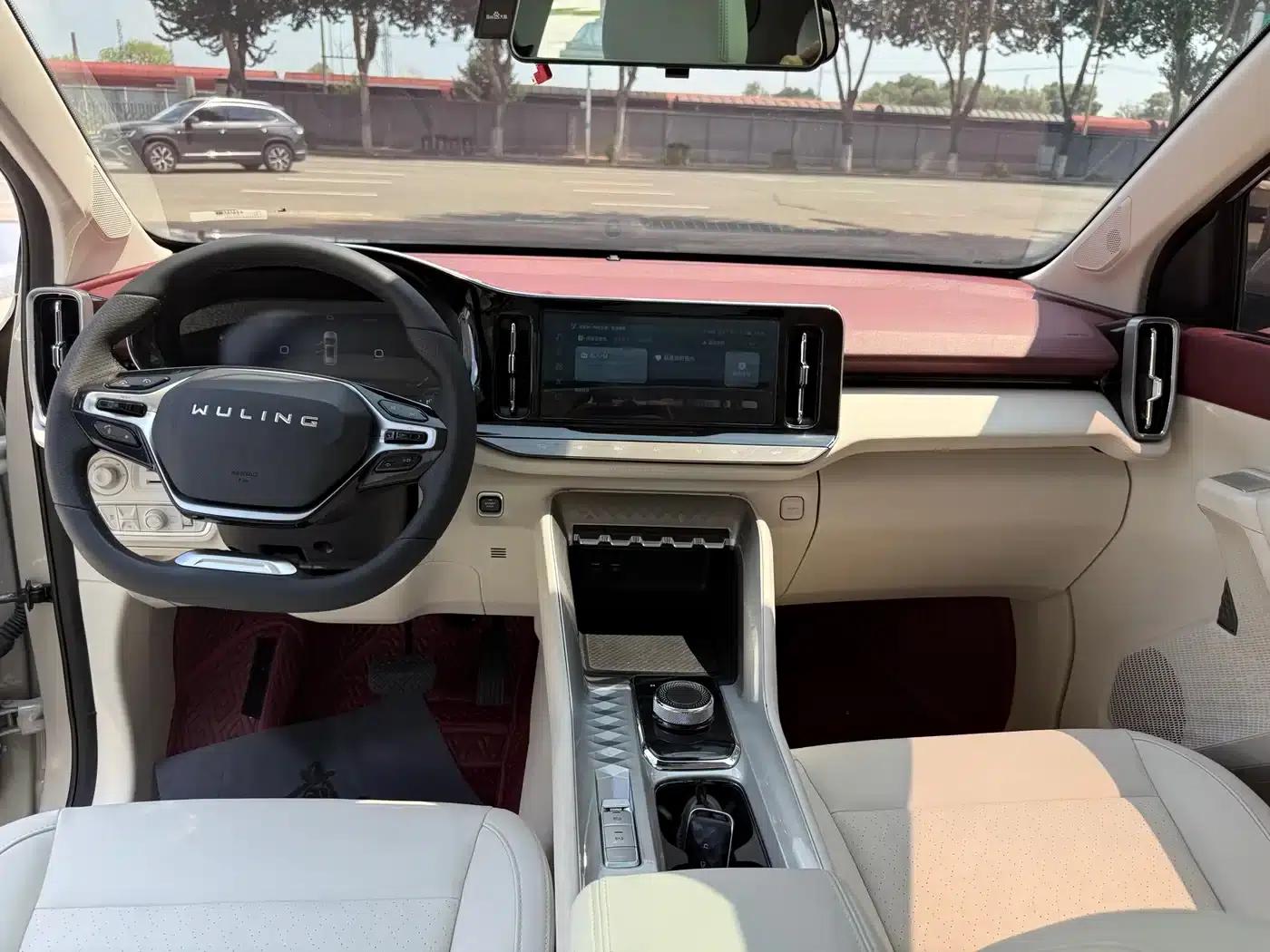Wuling Xingyun 2023 2.0L DHT Flagship Edition — миниатюра 12