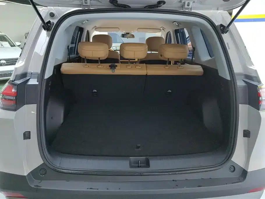 Starlight 560 New Energy 2026 Plug-in Hybrid 125km/h Luxury Model — миниатюра 4