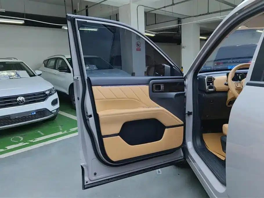 Starlight 560 New Energy 2026 Plug-in Hybrid 125km/h Luxury Model — миниатюра 7