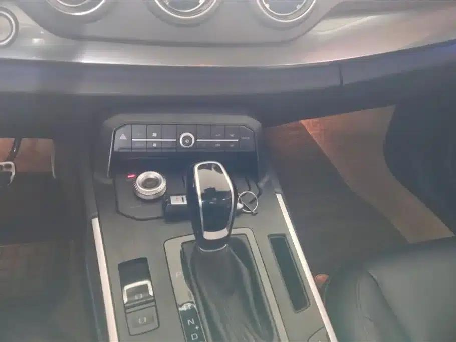 Wey P8 2018 2.0T Flagship Edition — миниатюра 16
