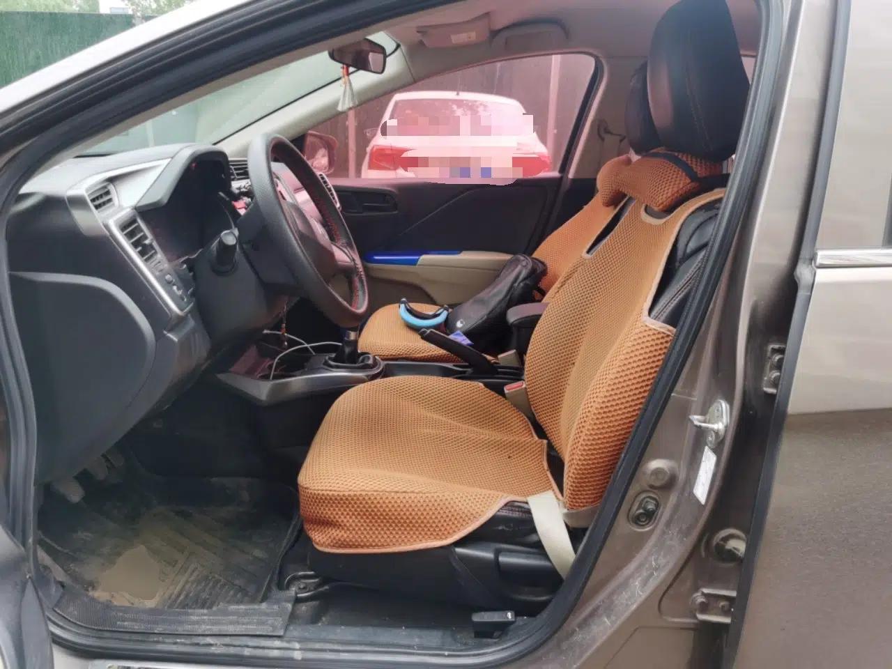 Honda Greiz 2016 1.5L Manual Classic Edition — миниатюра 15
